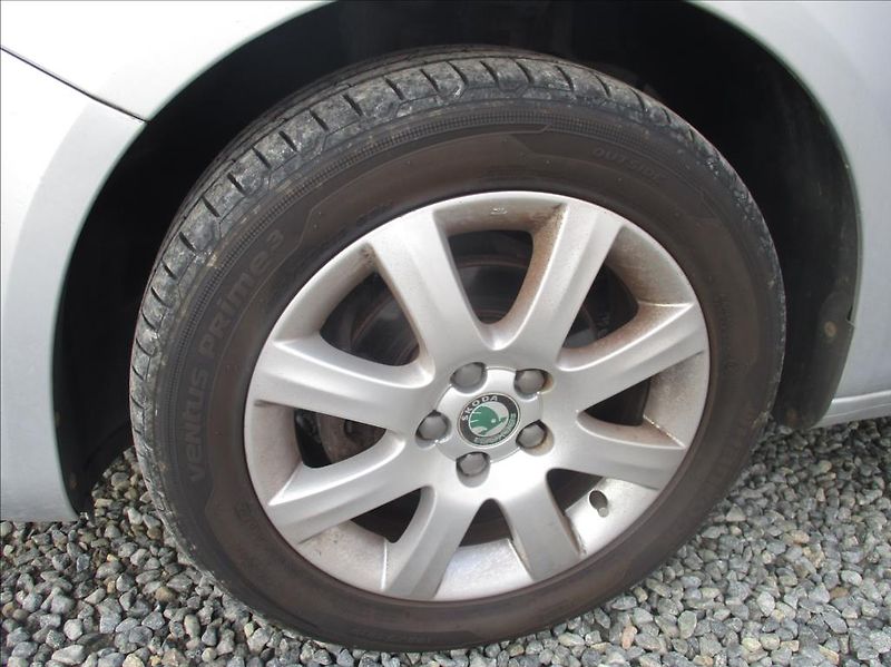 Škoda Roomster 1,2 TSI, klimatizace, - fotka 27 z 30
