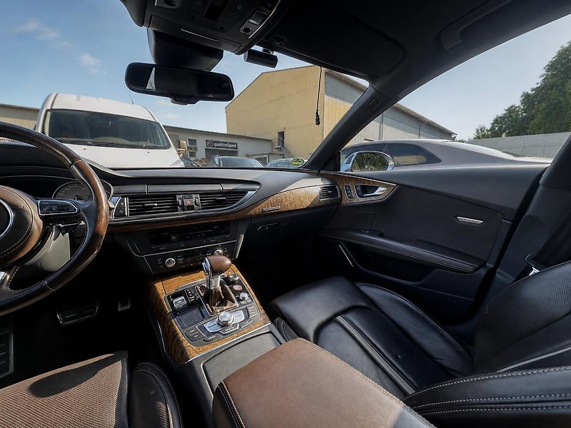 Audi S7 (2012) Top výbava, vhodné na Swap - fotka 4 z 13