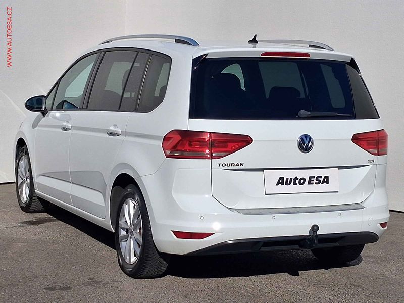 Volkswagen Touran (2016) 1.6 TDi, Comfortline, LED - fotka 6 z 18