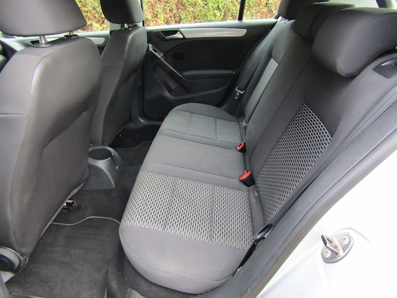 Volkswagen Golf (2010) 1.2 TSI 77kW TOP QUALITY - fotka 21 z 35