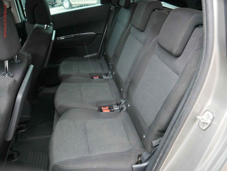 Peugeot 5008 (2012) 1.6 i, STK6/28 - fotka 10 z 15