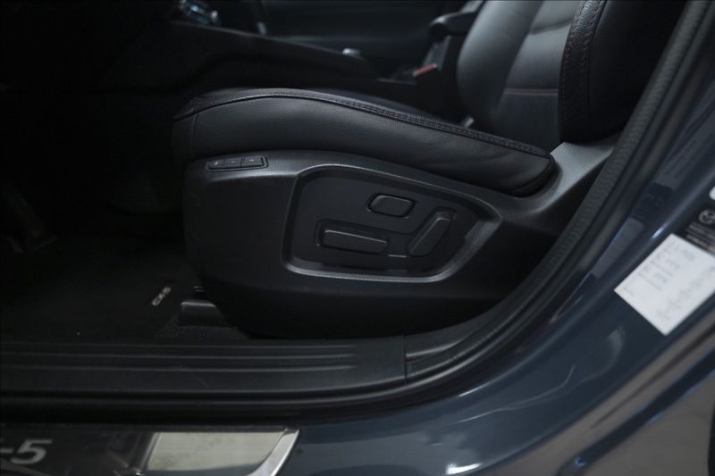 Mazda CX-5 2,5 SKYACTIV-G AWD NAVI KAMERA - fotka 19 z 43