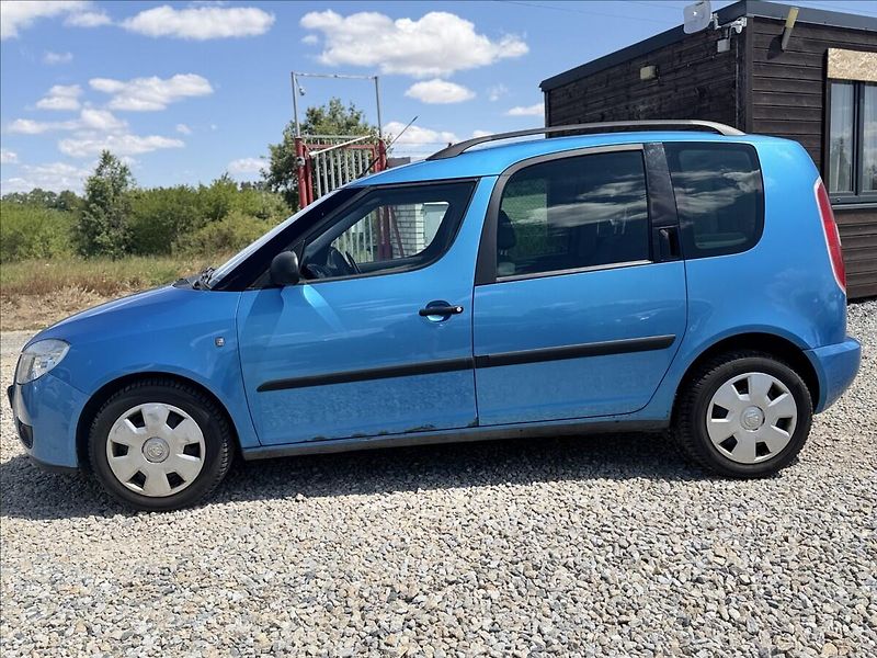 Škoda Roomster 1,6 i AUTOMAT - fotka 8 z 18