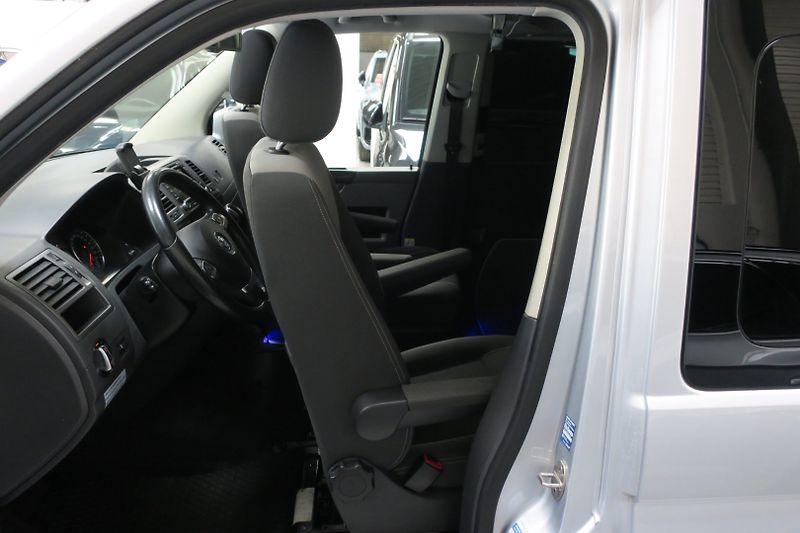 Volkswagen California (2015) 2.0TDI Beach 4Mot. DSG Bi-XEN - fotka 11 z 50