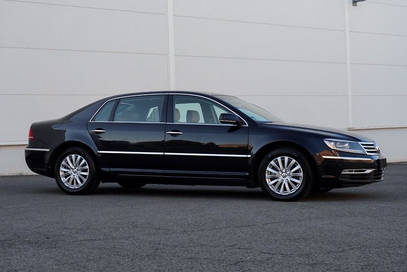 Volkswagen Phaeton 3.0 TDi 176kW LONG 4motion - fotka 5 z 36