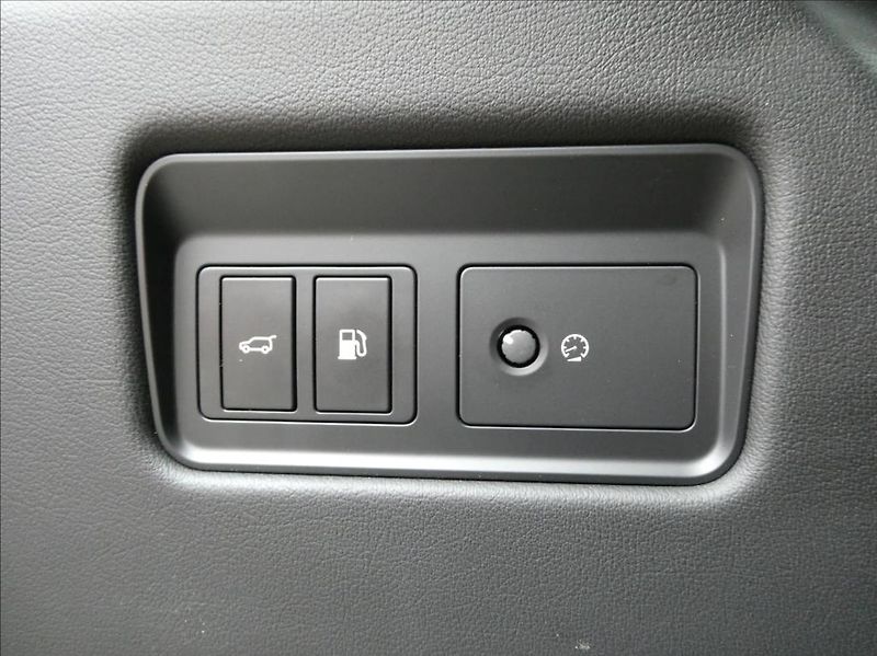 Jaguar F-Pace 2,0 P400e PHEV HSE,1Maj,ČR DPH - fotka 23 z 44