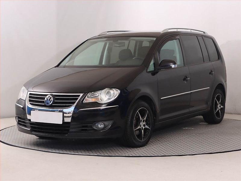 Volkswagen Touran (2008) 2.0 TDI, Tempomat - fotka 2 z 17