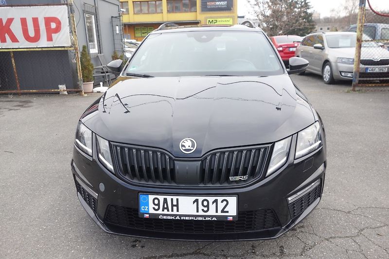 Škoda Octavia 2,0TDi 135kW RS DSG!! PANO!! - fotka 4 z 34