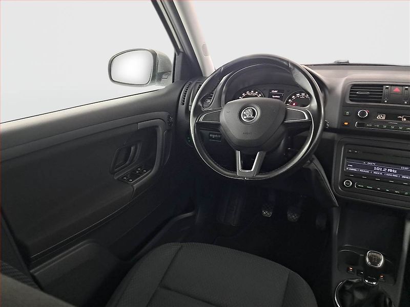 Škoda Fabia (2014) Elegance 1.6 TDI, Tempomat - fotka 7 z 15