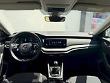 Škoda Octavia (2023) COM AMB TD 110/2.0 M6F - náhled 4