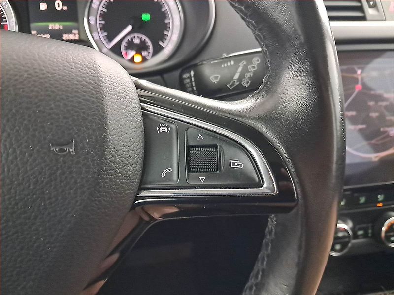 Škoda Octavia (2017) 1.6 TDI, Automat, Tempomat - fotka 19 z 20