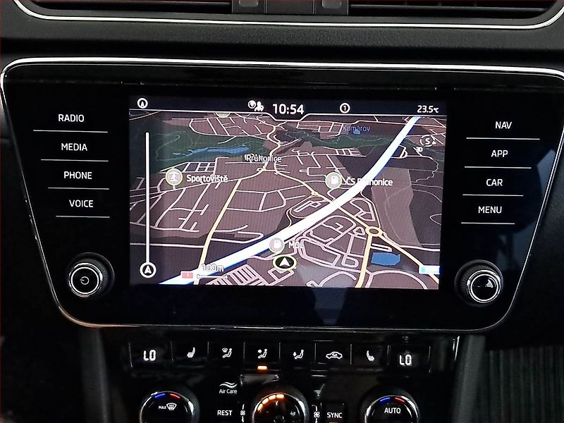 Škoda Superb (2021) Style 1.5 TSI, Automat - fotka 13 z 22