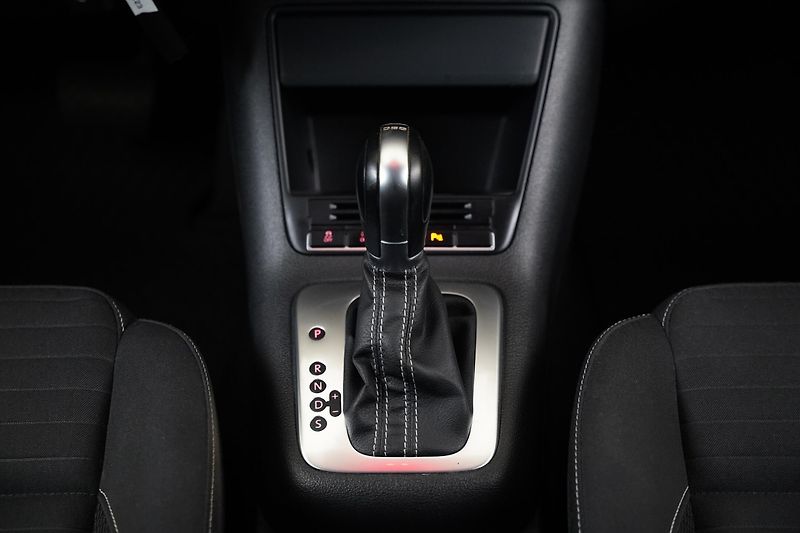 Volkswagen Tiguan - fotka 21 z 23