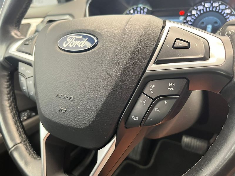 Ford Mondeo 2.0 EB 140 kW Titanium servis - fotka 12 z 56