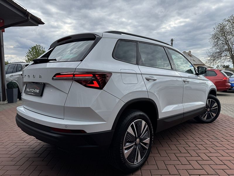 Škoda Karoq (2023) 1.5TSi LED Navi Kamera Virtual - fotka 2 z 48