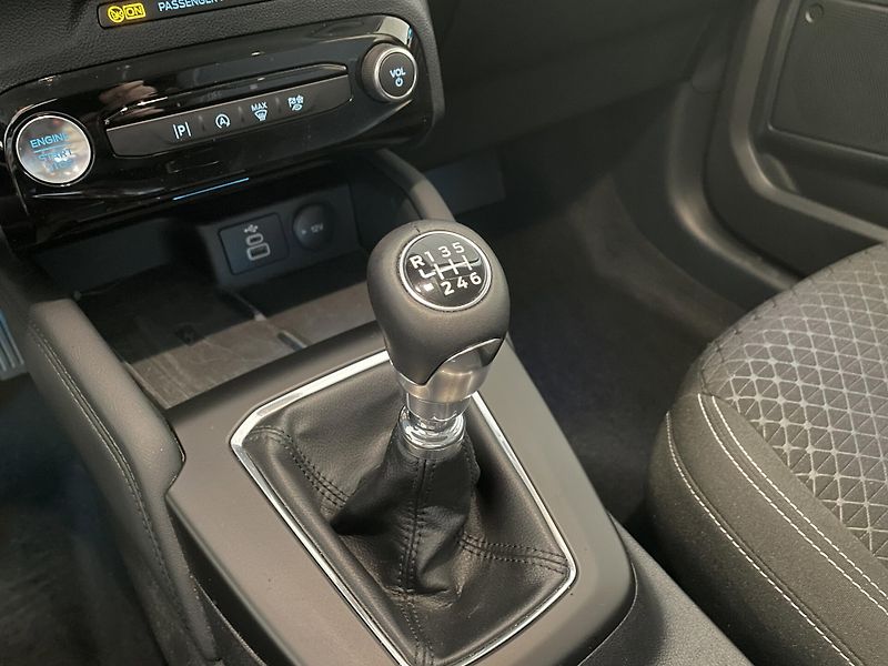 Ford Kuga (2024) Titanium 1.5 EcoBoost 110kW - fotka 19 z 30