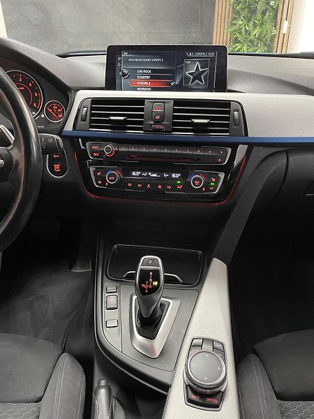 BMW Řada 3 320 XD M-Paket ČR LED NAVI ACC - fotka 28 z 34