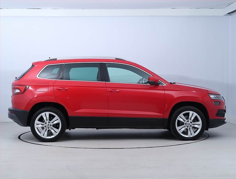 Škoda Karoq (2018) Style 1.5 TSI - fotka 6 z 20