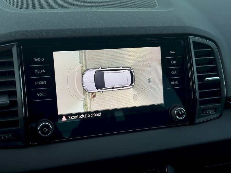 Škoda Karoq (2025) 1.5 TSI 110 kW DSG SportLine - fotka 16 z 27