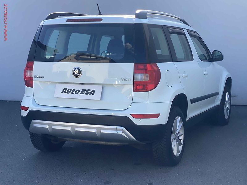 Škoda Yeti (2015) 1.2 TSi Outdoor, DSG - fotka 4 z 17