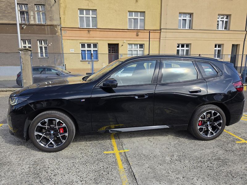 BMW X3 (2025) 20d xDrive Mpaket + tažné - fotka 2 z 23