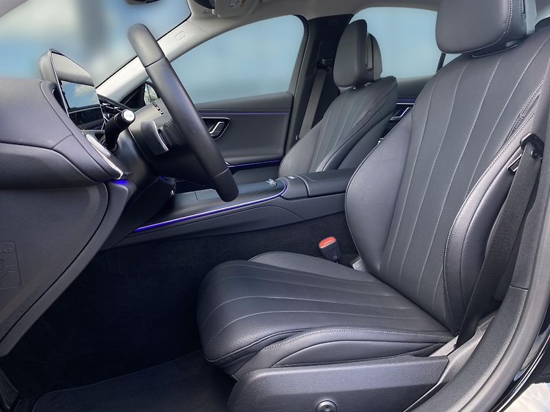 Mercedes-Benz Třídy E E 220 d 4M Avantgarde - fotka 10 z 26