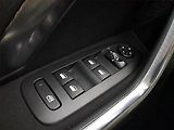Peugeot 2008 (2016) Allure 1.2 PureTech, Automat - náhled 17
