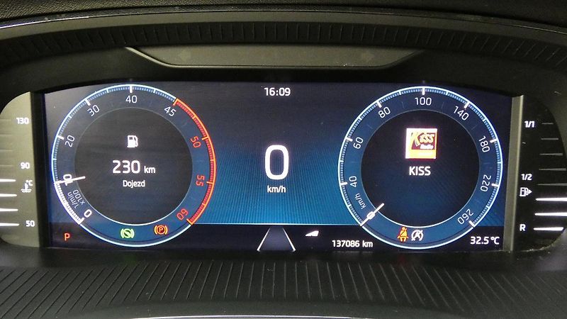 Škoda Octavia 2,0 TDI DSG Style 110 kW - fotka 14 z 23