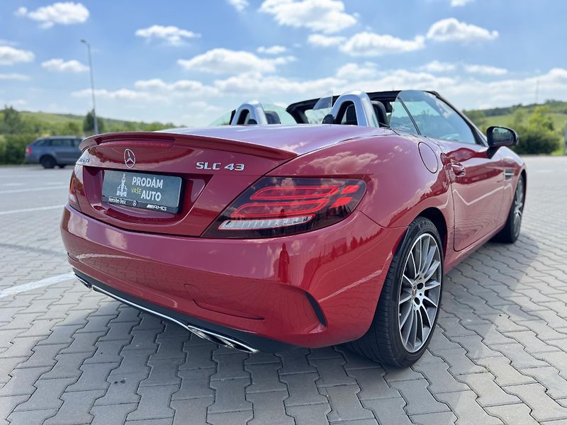 Mercedes-Benz SLC AMG 43 - fotka 7 z 43