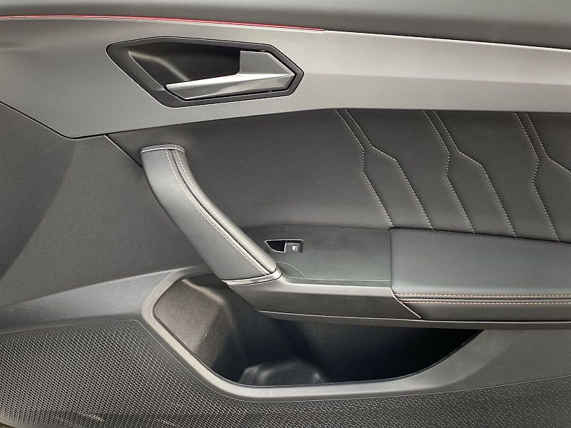 Cupra Formentor (2023) 1.5 TSI DSG - fotka 32 z 41