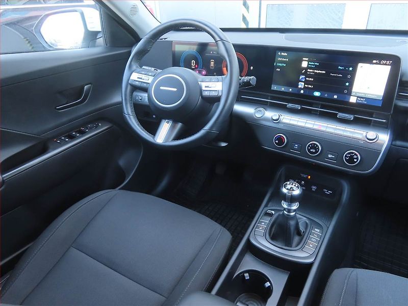 Hyundai Kona (2024) 1.0 T-GDI - fotka 7 z 25