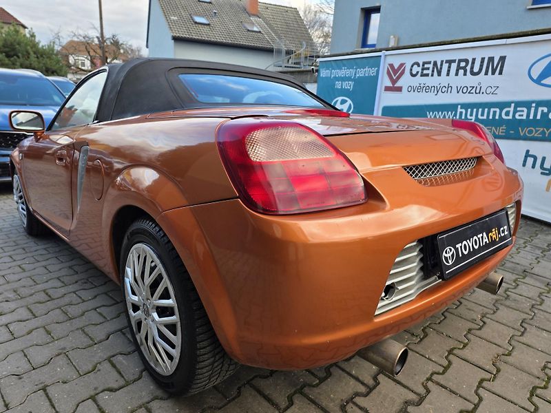 Toyota MR2 1.8-CABRIO - fotka 9 z 22