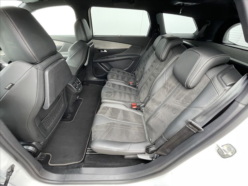 Peugeot 5008 1,5 BlueHDi EAT8 PDC  GT+ - fotka 17 z 25