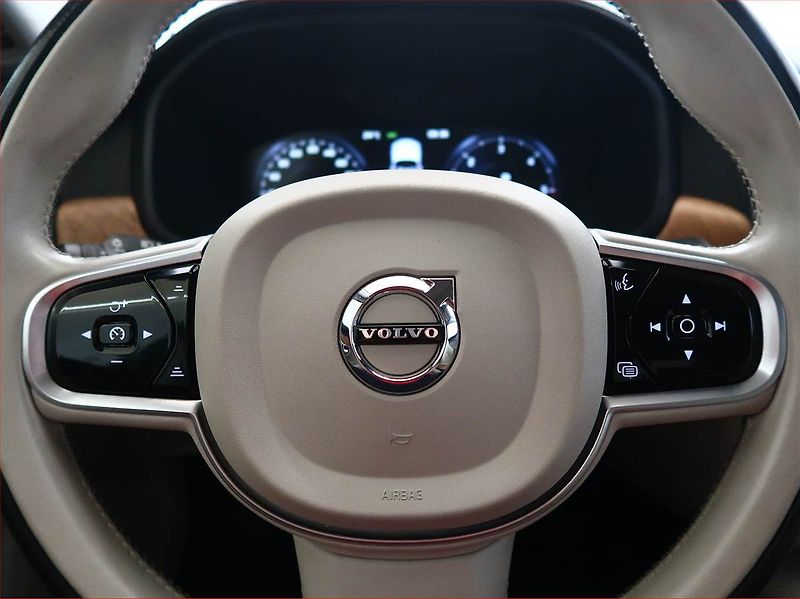 Volvo S90 (2018) D5 AWD, 4X4, Automat - fotka 16 z 21