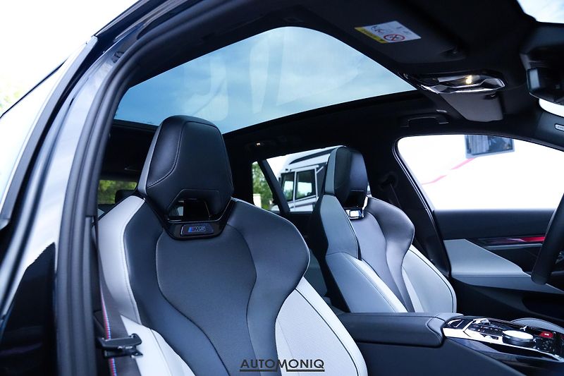 BMW M5 (2026) Touring xDrive M Drive,Pano - fotka 10 z 36
