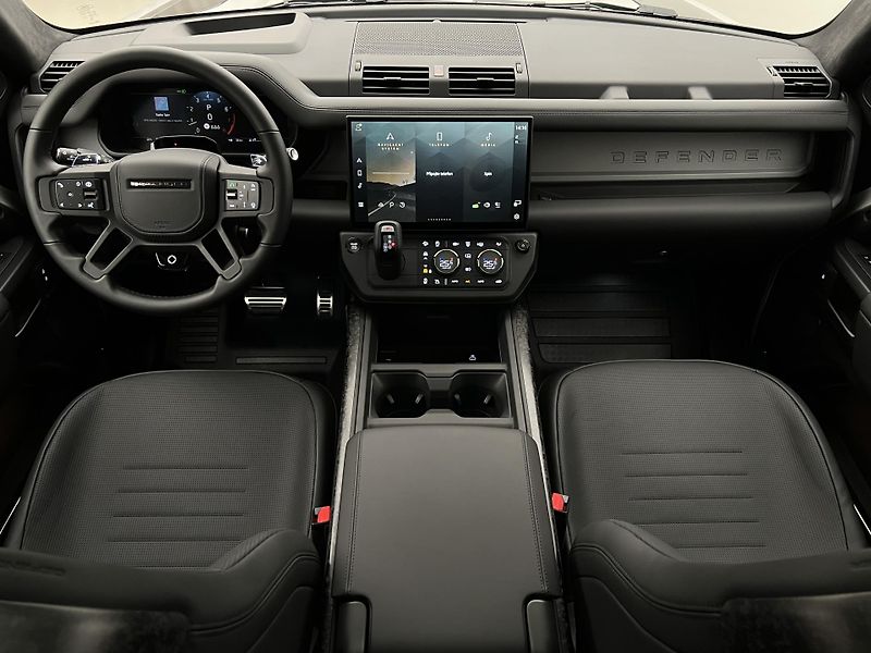 Land Rover Defender (2026) 110 P635 OCTA AWD AUT - fotka 12 z 69