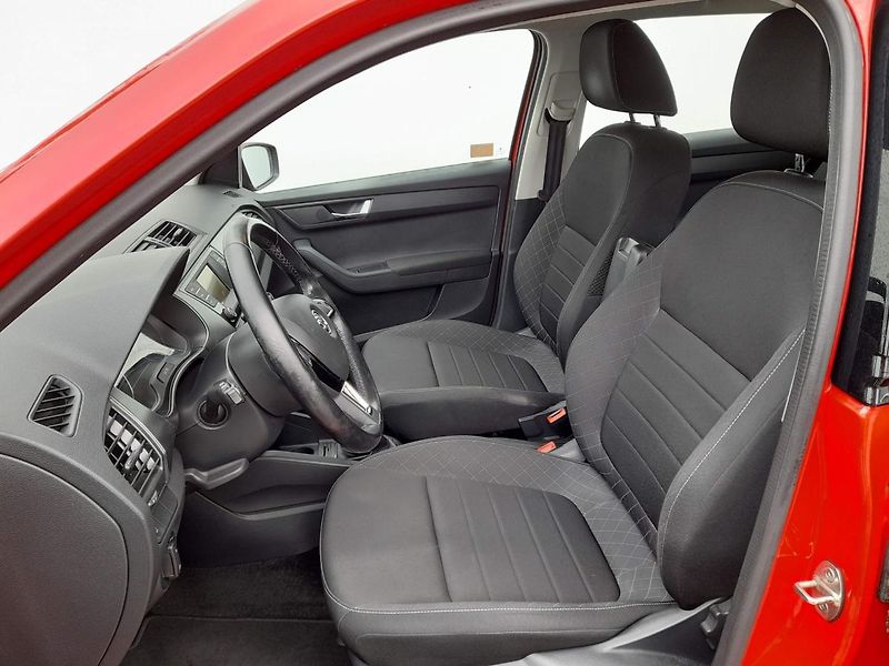 Škoda Fabia Style 1.2 TSI 81kW 6MP - fotka 16 z 20