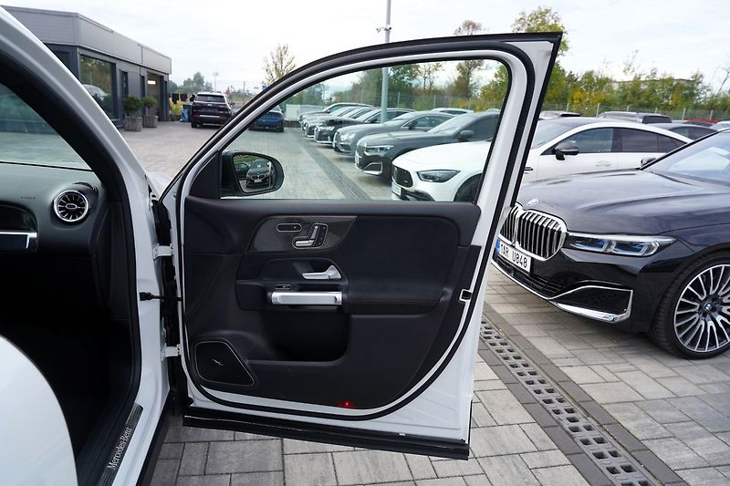 Mercedes-Benz GLB 250i 4Matic/AMG/AT/225 PS/Led - fotka 23 z 42