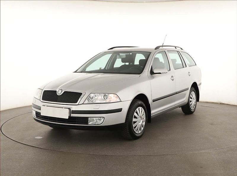 Škoda Octavia (2006) 1.9 TDI 4x4, 4X4, ČR,1.maj - fotka 2 z 11