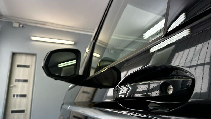 Volkswagen Multivan TAŽNÉ / ZÁRUKA / TOP STAV - fotka 11 z 51