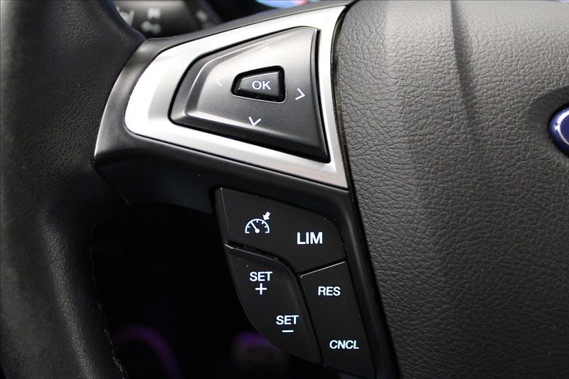 Ford S-MAX 1,5 EcoBoost PANORAMA 1.majite - fotka 18 z 40