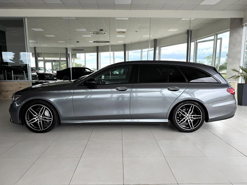 Mercedes-Benz Třídy E 220d 4Matic AMG*REZERVACE! - fotka 8 z 40