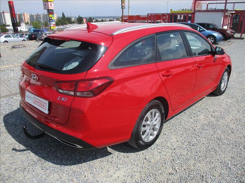 Hyundai i30 1,0 T-GDI, servis,DPH,1.maj,CZ - fotka 5 z 42