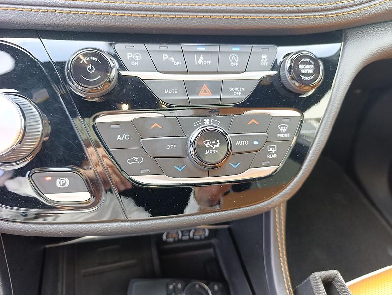 Chrysler Pacifica (2021) PINNACLE AWD 3,6 V6 - fotka 17 z 22