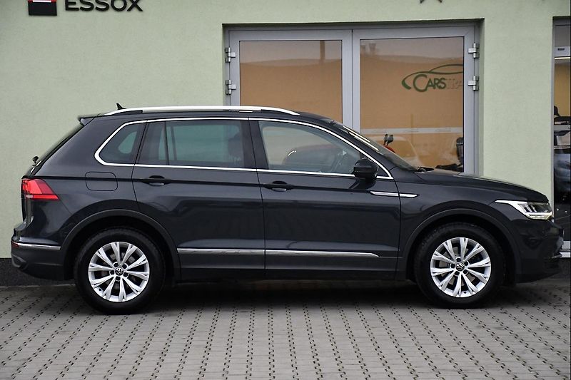 Volkswagen Tiguan 2.0TDi DSG NAVI TAŽNÉ ČR 1.M - fotka 12 z 41