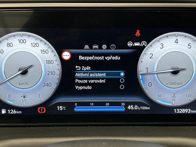 Hyundai Tucson 1.6 T-GDI SMART - fotka 19 z 37