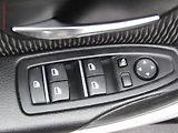 BMW Řada 3 (2019) 2.0 D 318d, LED, autoAC - náhled 12