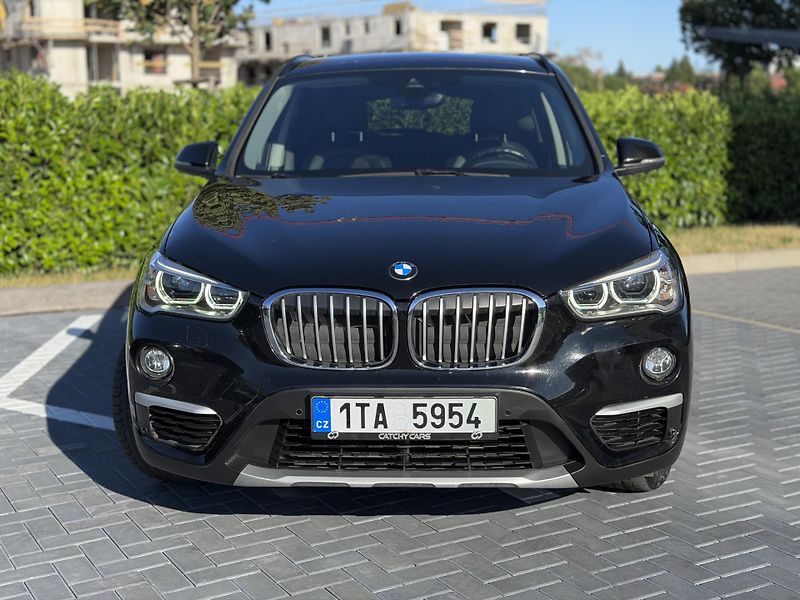 BMW X1 (2016) 110 kW xLine xDrive - fotka 6 z 24