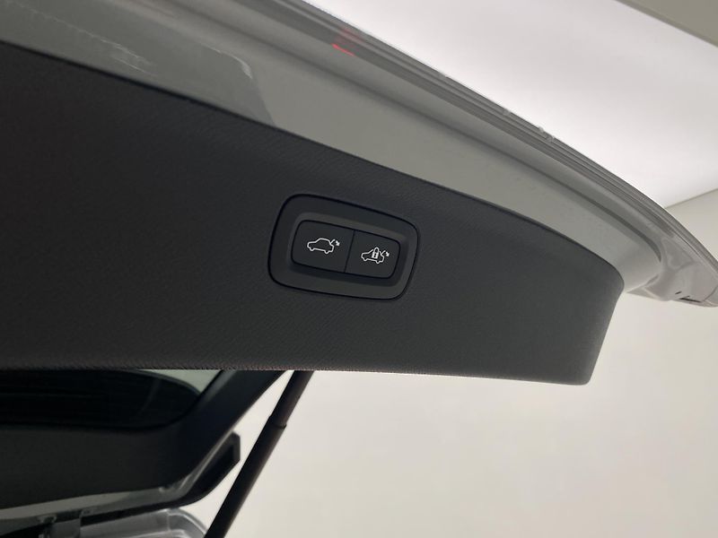 Volvo XC90 (2026) T8 AWD Plug-in BRIGHT ULTRA - fotka 23 z 72