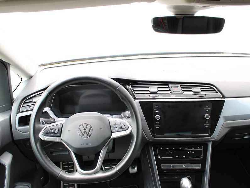 Volkswagen Touran (2023) 1.5 TSI DSG 7 míst Tažné LED - fotka 5 z 35